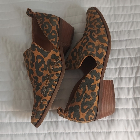 LUCKY BRAND Mahzan Flats - Picture 8 of 14